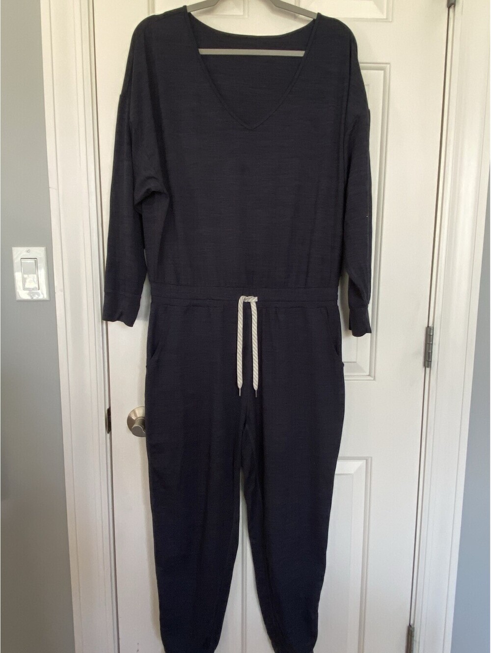 Vuori Lux V-Neck Jumpsuit Romper Long Sleeve One Piece Women L (?) Navy Black